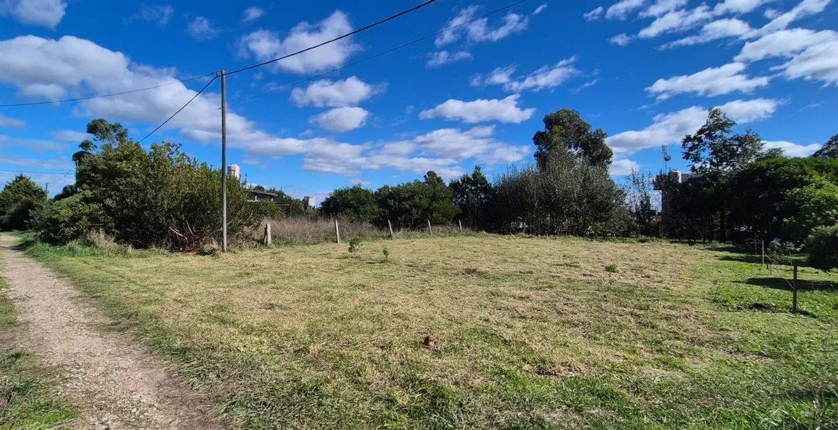VENTA LOTE 405 MTS2 EN BARRIO PLAYA LOS LOBOS 2
