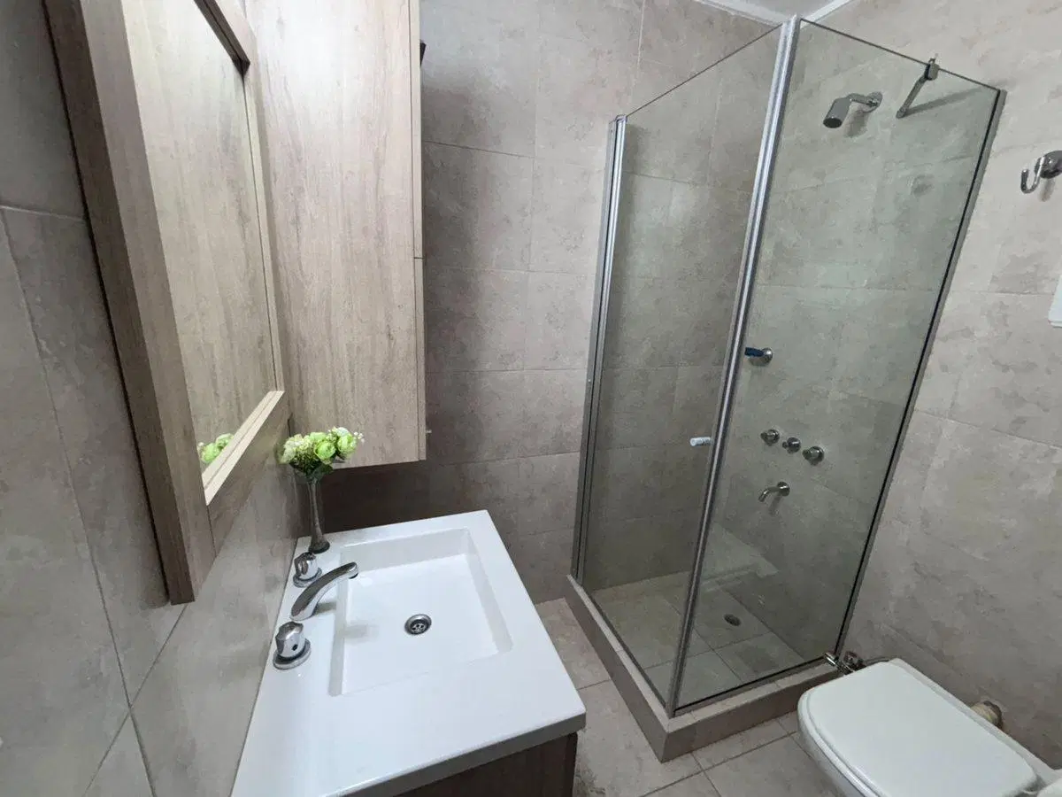 VENTA DEPARTAMENTO 2 AMBIENTES CON DEP. MIRAMAR 3