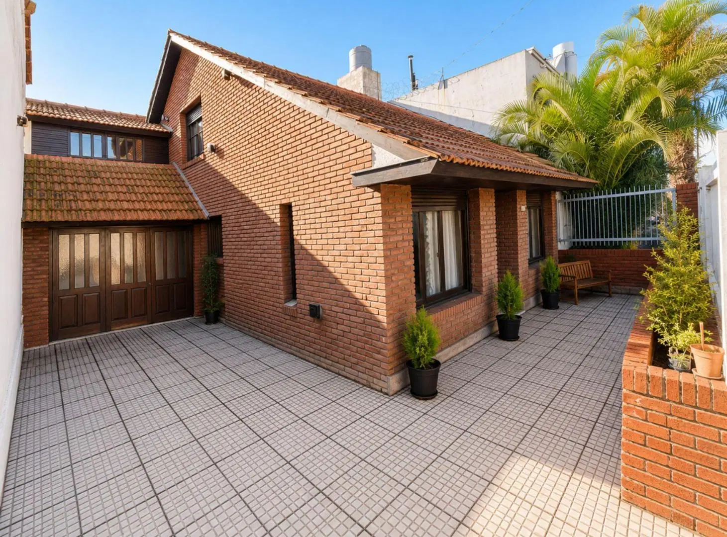 VENTA CASA 4 AMB C/JARDIN CONSTITUCION MDP 5