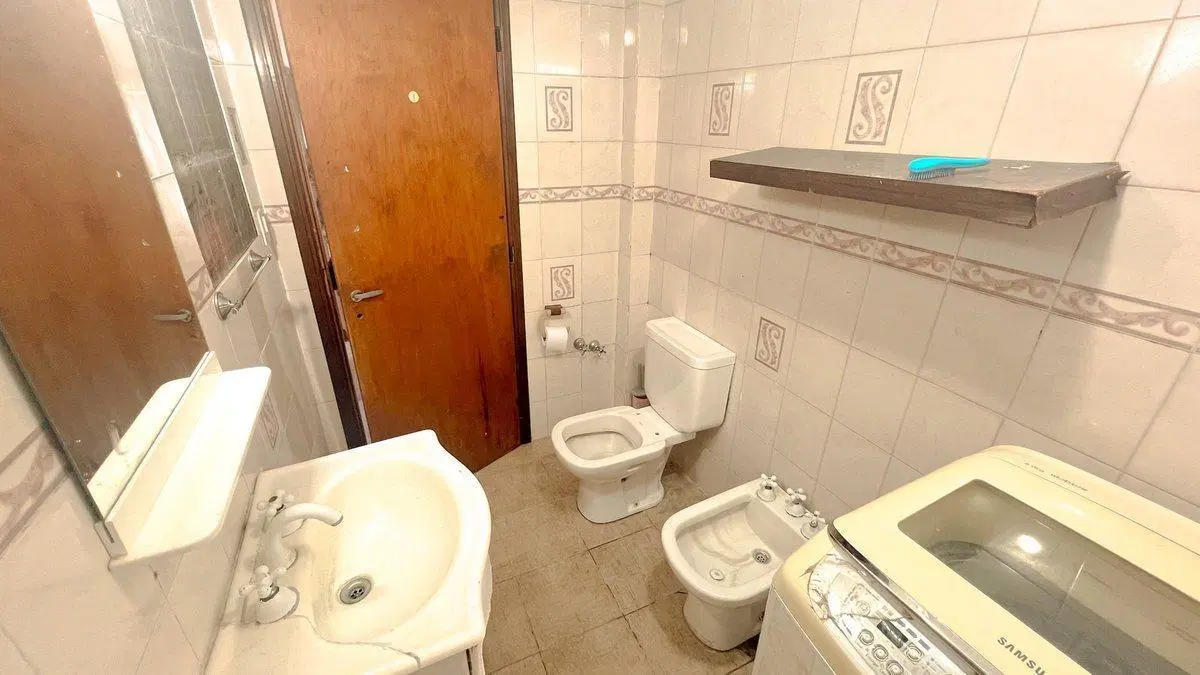 VENTA CASA, DEPARTAMENTO Y LOCAL 4 AMBIENTES 4