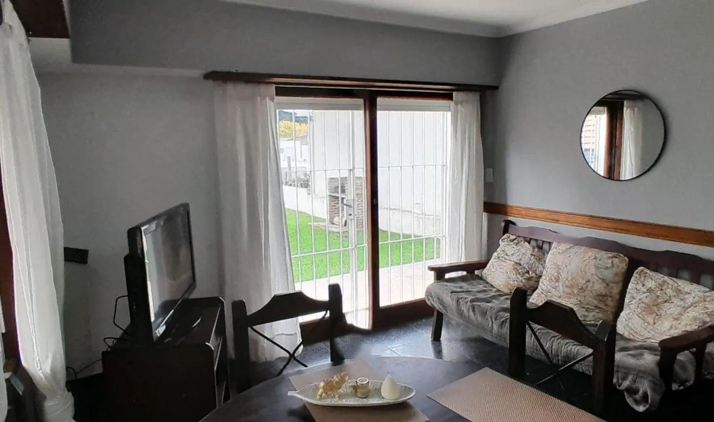 VENTA CASA 3 AMB C/PARQUE Y PARRILLA - MIRAMAR 2