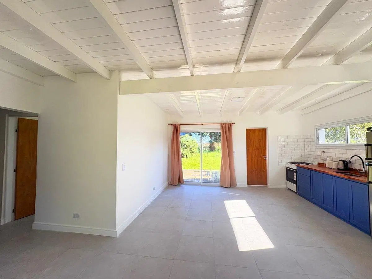 venta casa 4 ambientes Las Lomas Miramar 5
