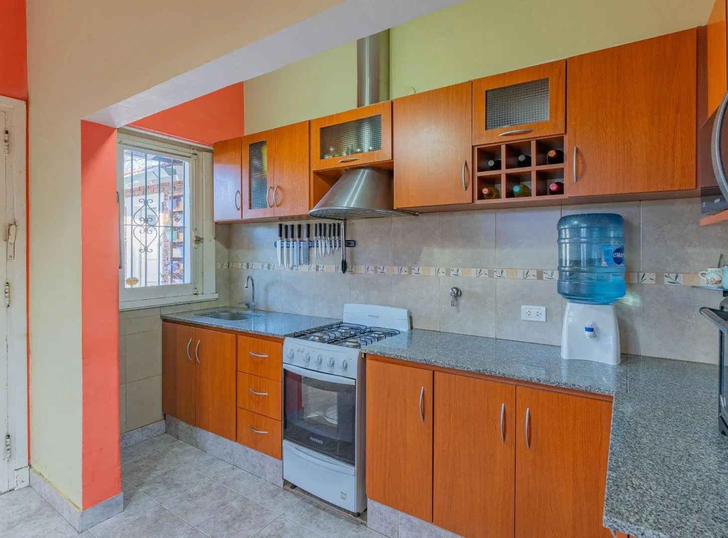 VENTA CASA 3 AMBIENTES JARDIN PARQUE LURO 3