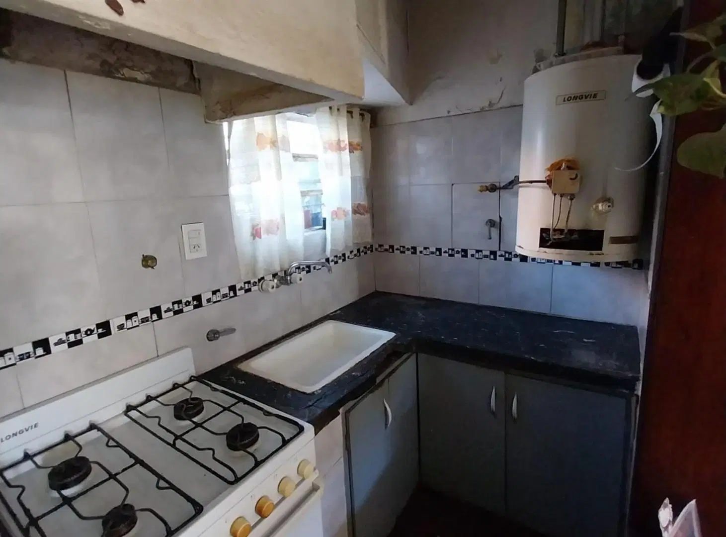 VENTA CASA 3 AMBIENTES BERNARDINO RIVADAVIA 8