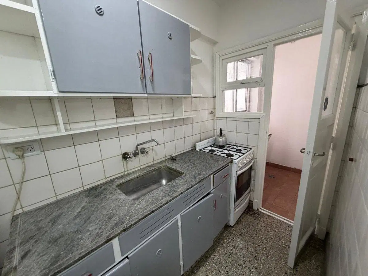 ALQUILER DEPARTAMENTO 2 AMB CON DEP BALCON COCHERA 8