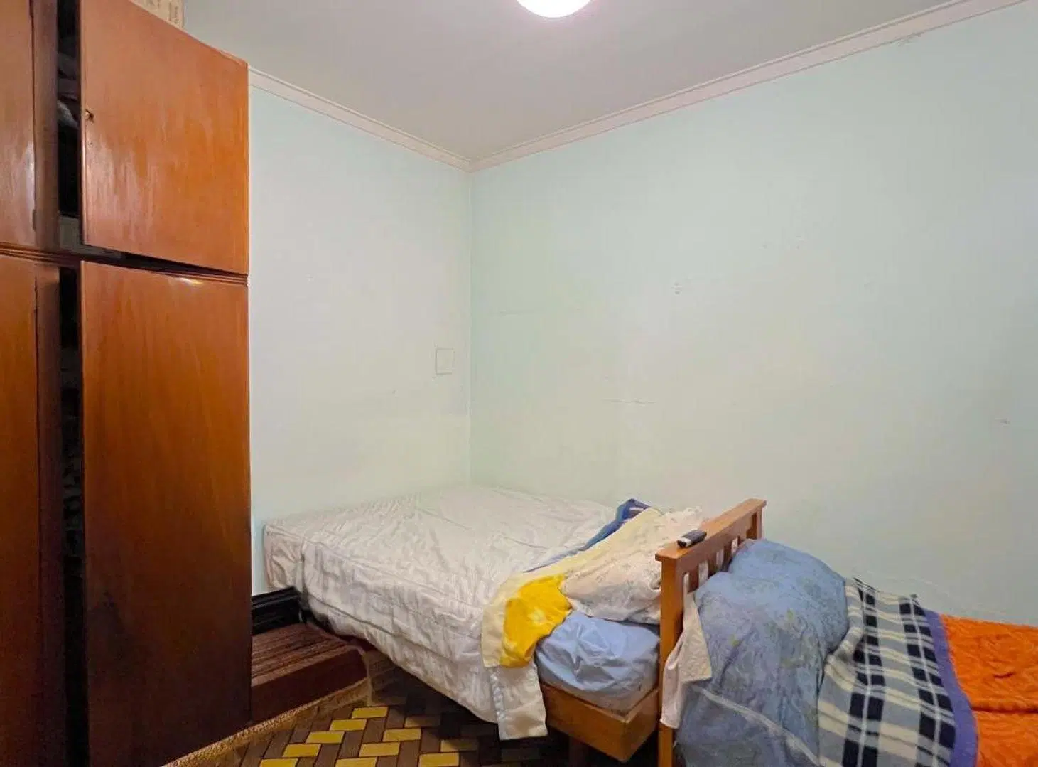 VENTA CASA CON LOCAL Y GARAGE A RECICLAR 4