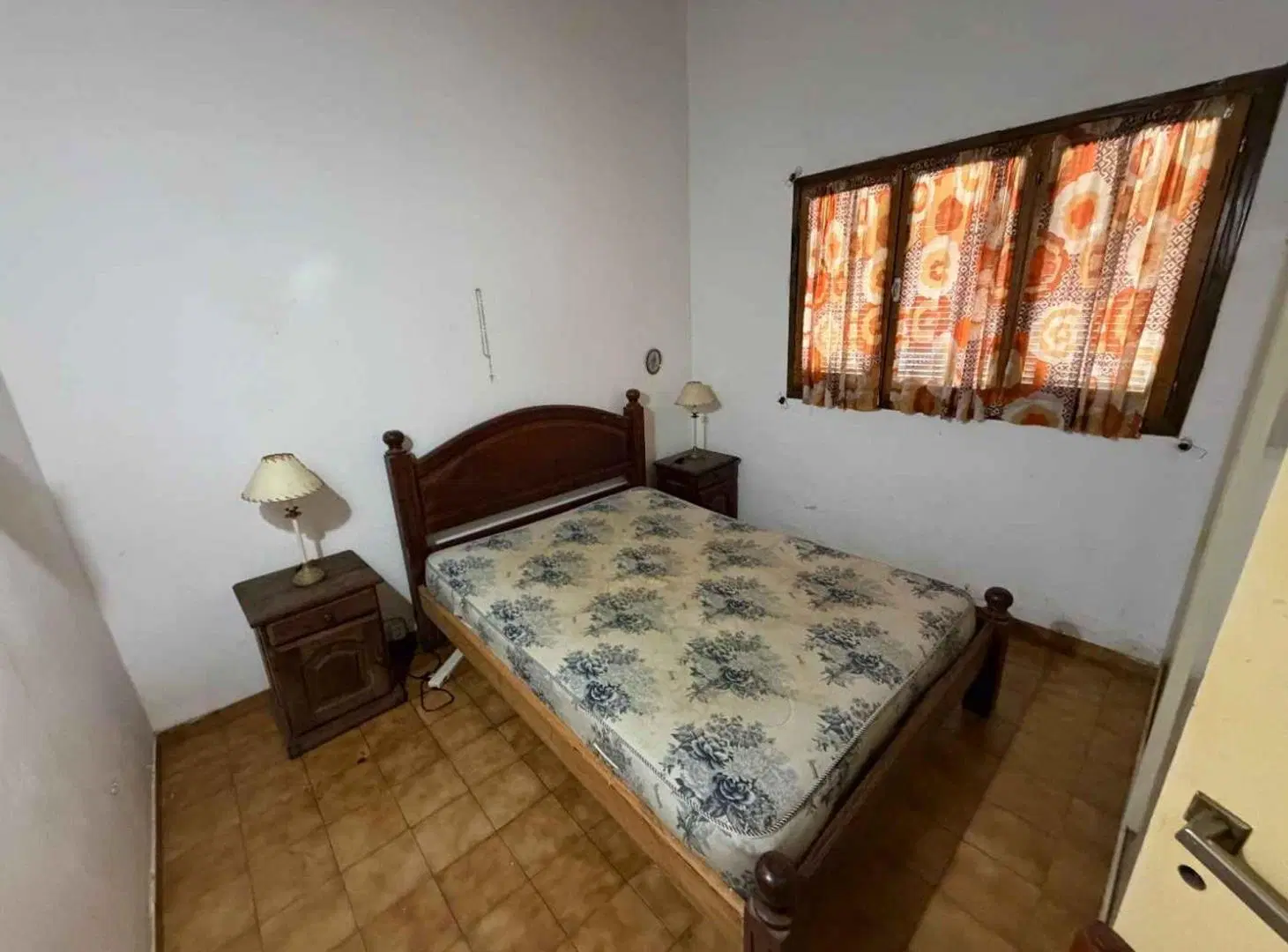 VENTA CASA 4 AMBIENTES GRAN LOTE CHAPADMALAL 3