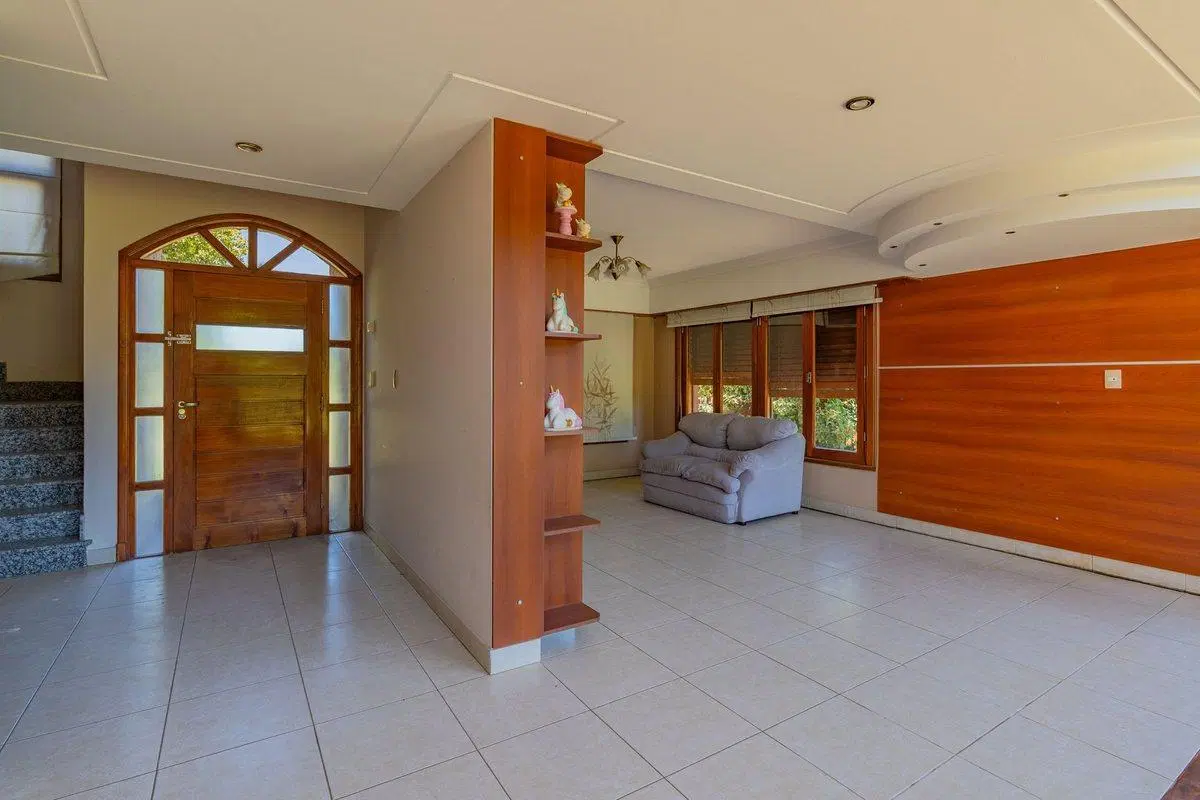 VENTA CASA 4 AMBIENTES ACANTILADOS GRAN PARQUE 2
