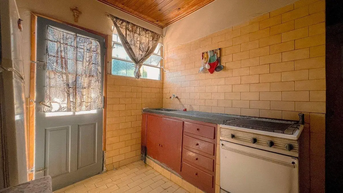 VENTA CASA 4 AMB. BARRIO LIBERTAD /APTA CREDITO 3