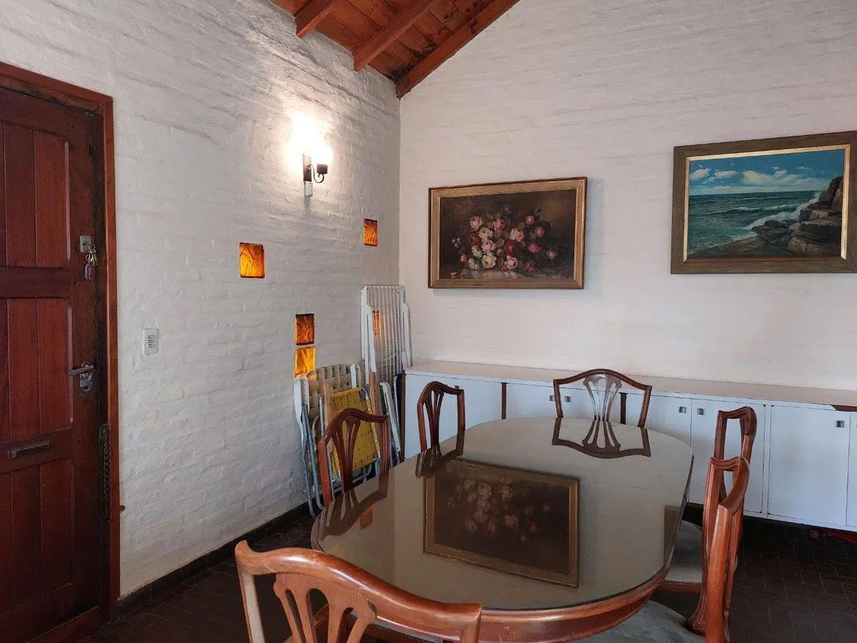 Venta casa en Alfar 4 ambientes garage y parque 4