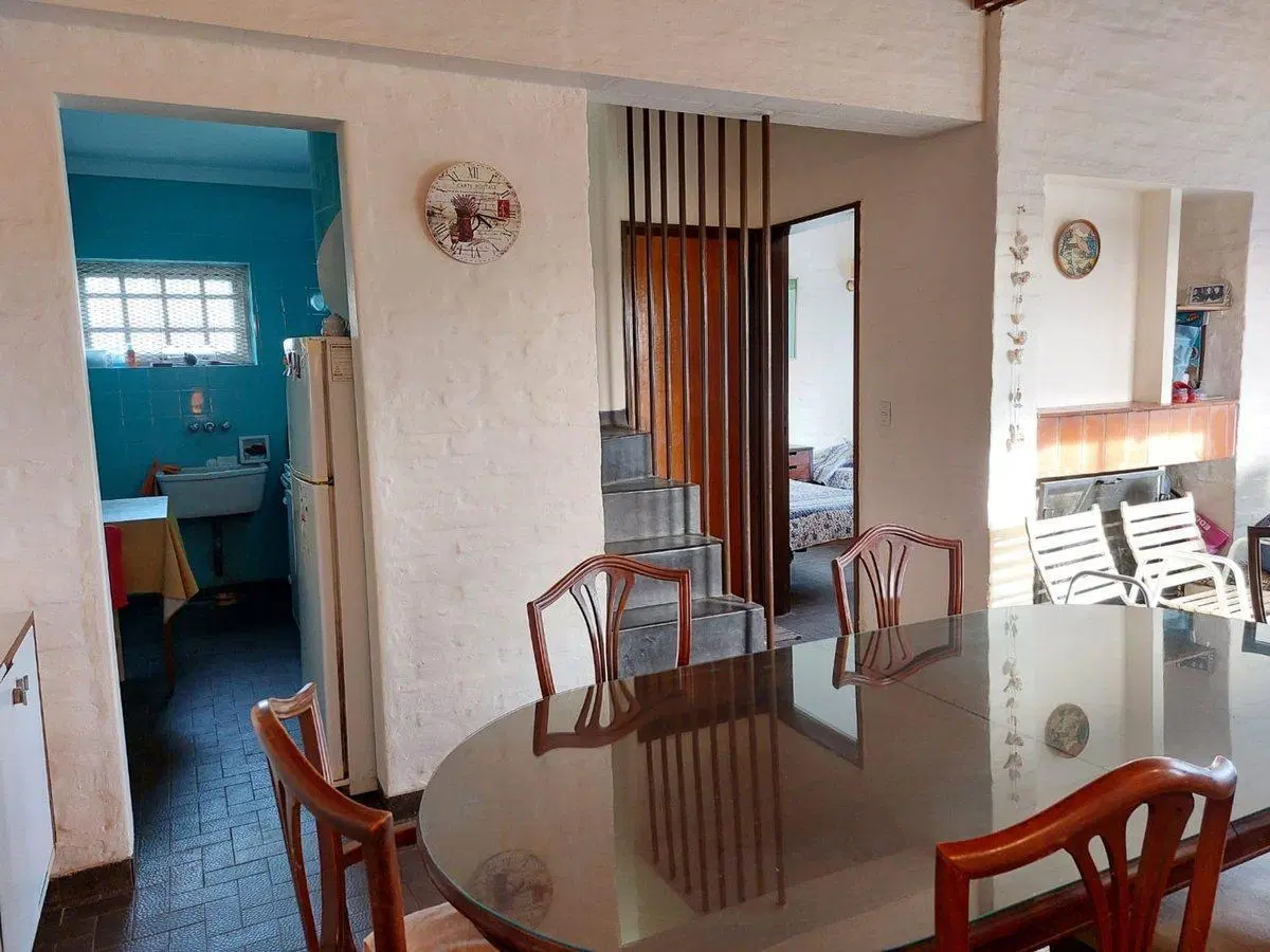 Venta casa en Alfar 4 ambientes garage y parque 5