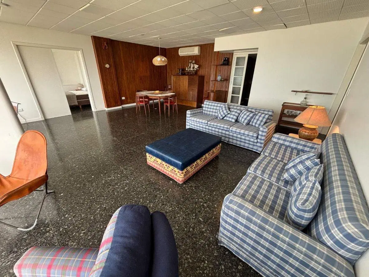 VENTA DEPTO 4 AMB VISTA DIRECTA AL MAR Y COCHERA 8