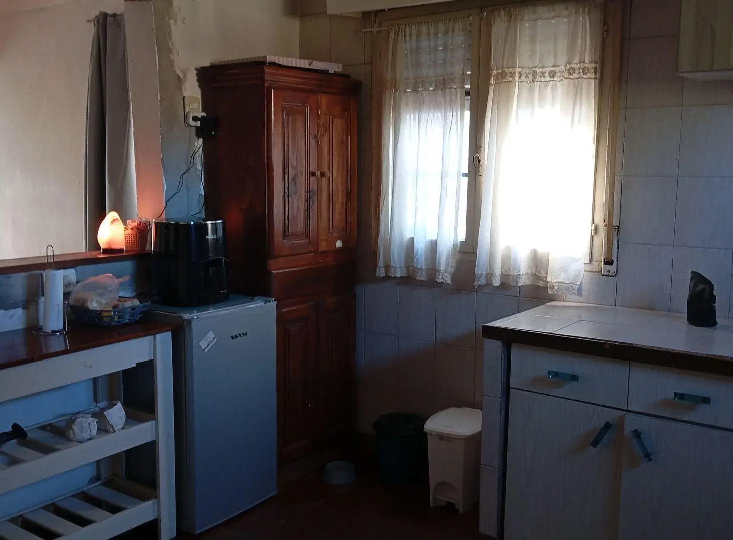 CASA CON PARQUE A REFACCIONAR 3 AMBIENTES. MIRAMAR 3