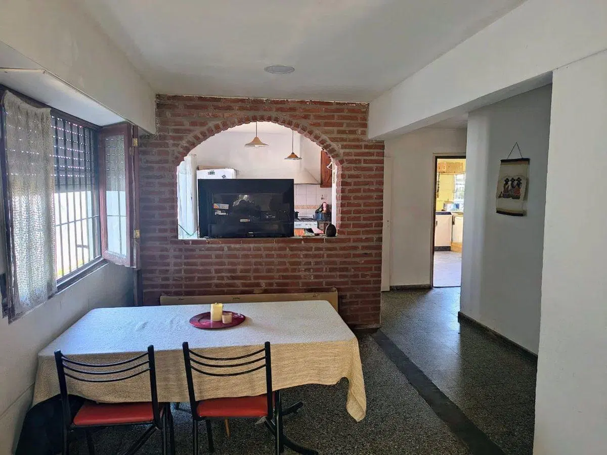 VENTA CASA 5 AMBIENTES CAISAMAR 4