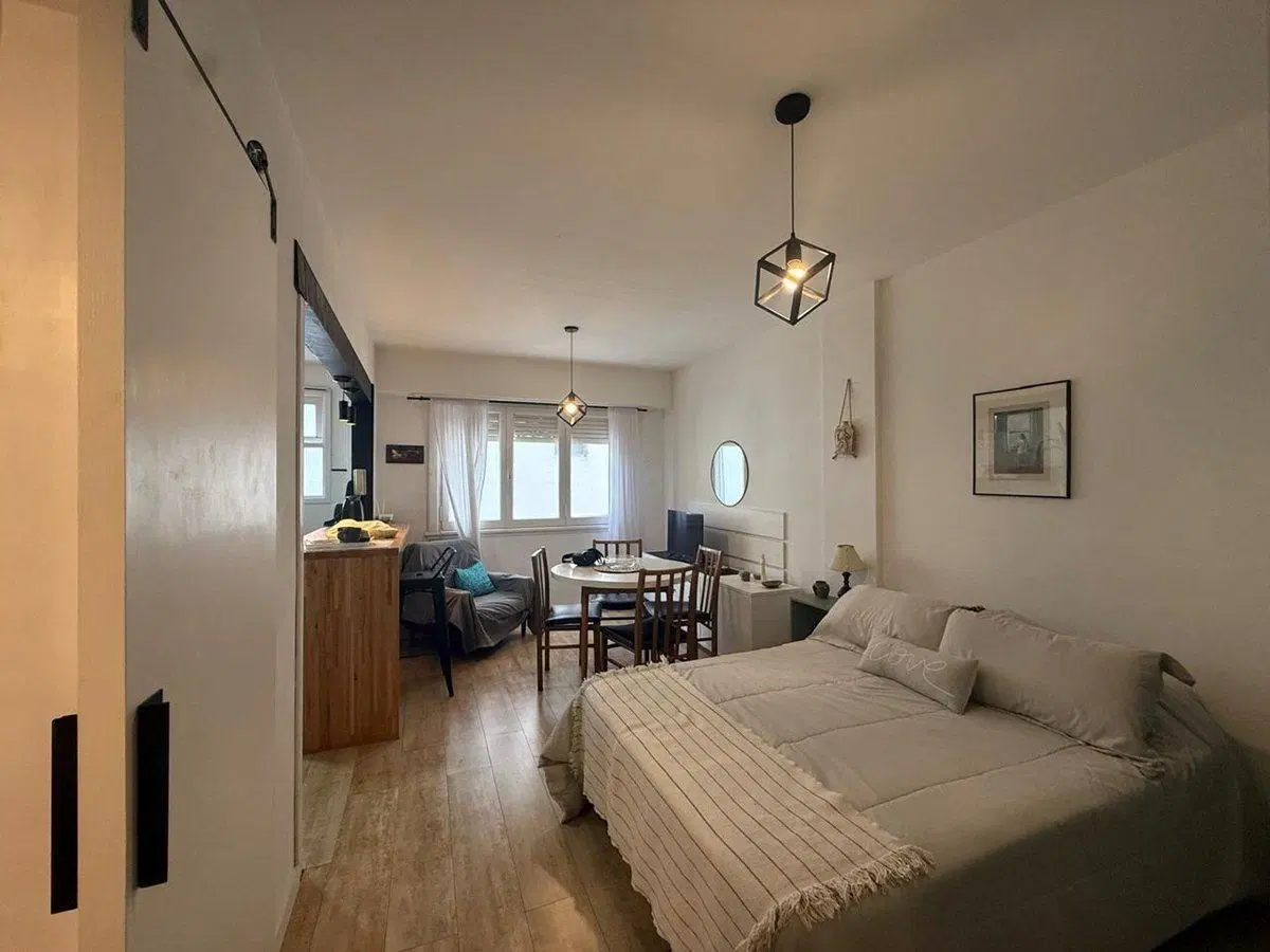VENTA MONOAMBIENTE RECICLADO Y AMOBLADO 27 MT 3