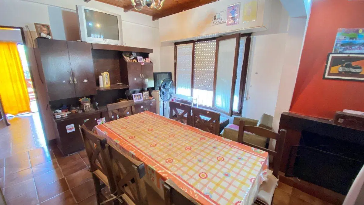 Venta Casa y 2 Departamentos en block, Chapadmalal 5