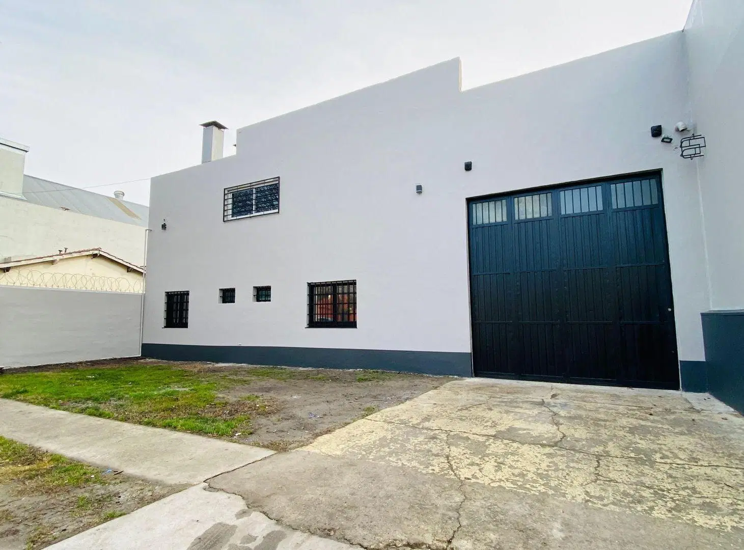 Galpón en alquiler | Más de 500 m² | impecable 3