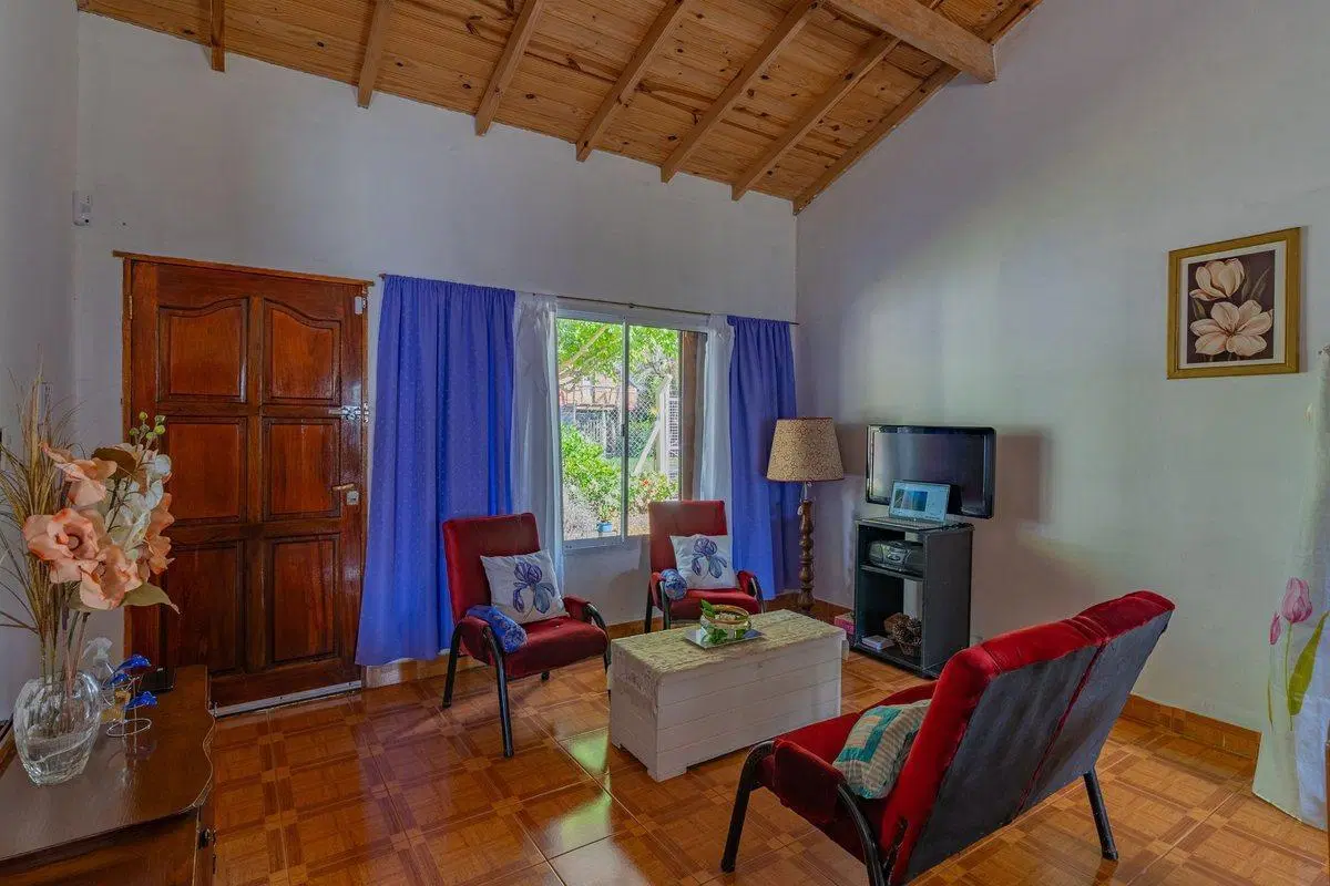 VENTA CASA 3 AMBIENTES LAS DALIAS APTA CREDITO 5