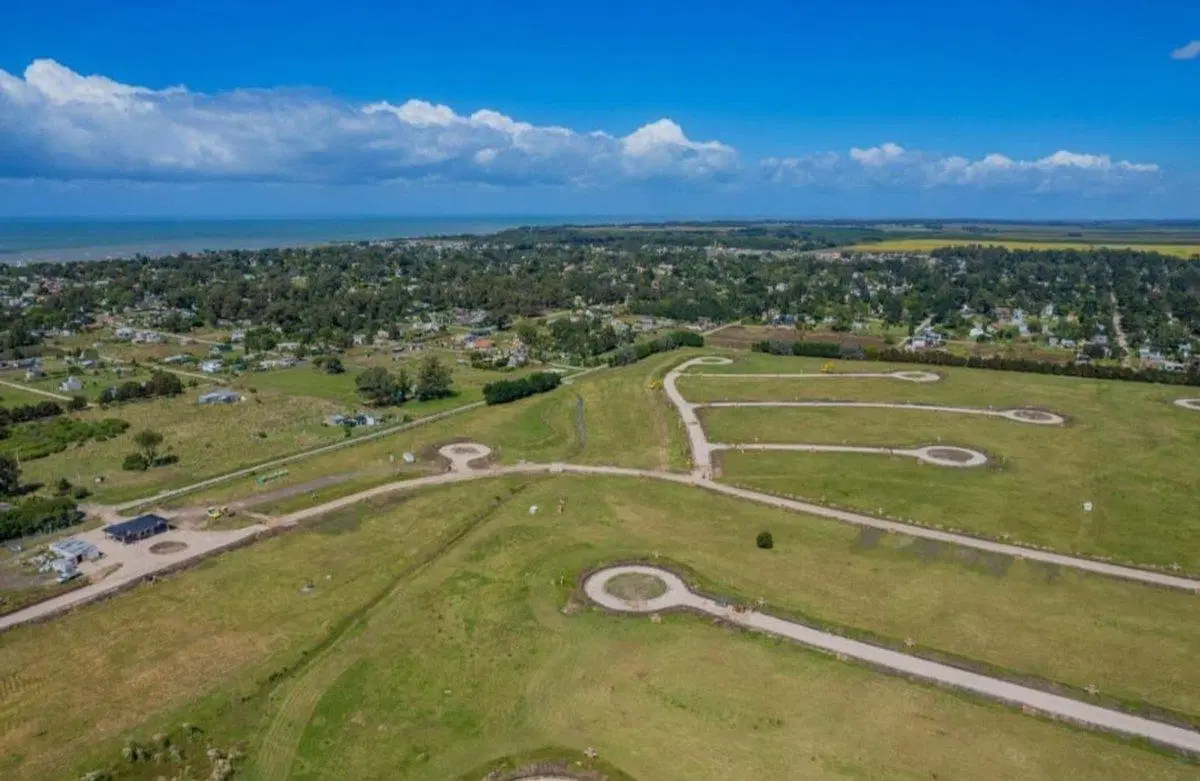 VENTA LOTE CASONA DEL HARAS BARRIO CANADA 4