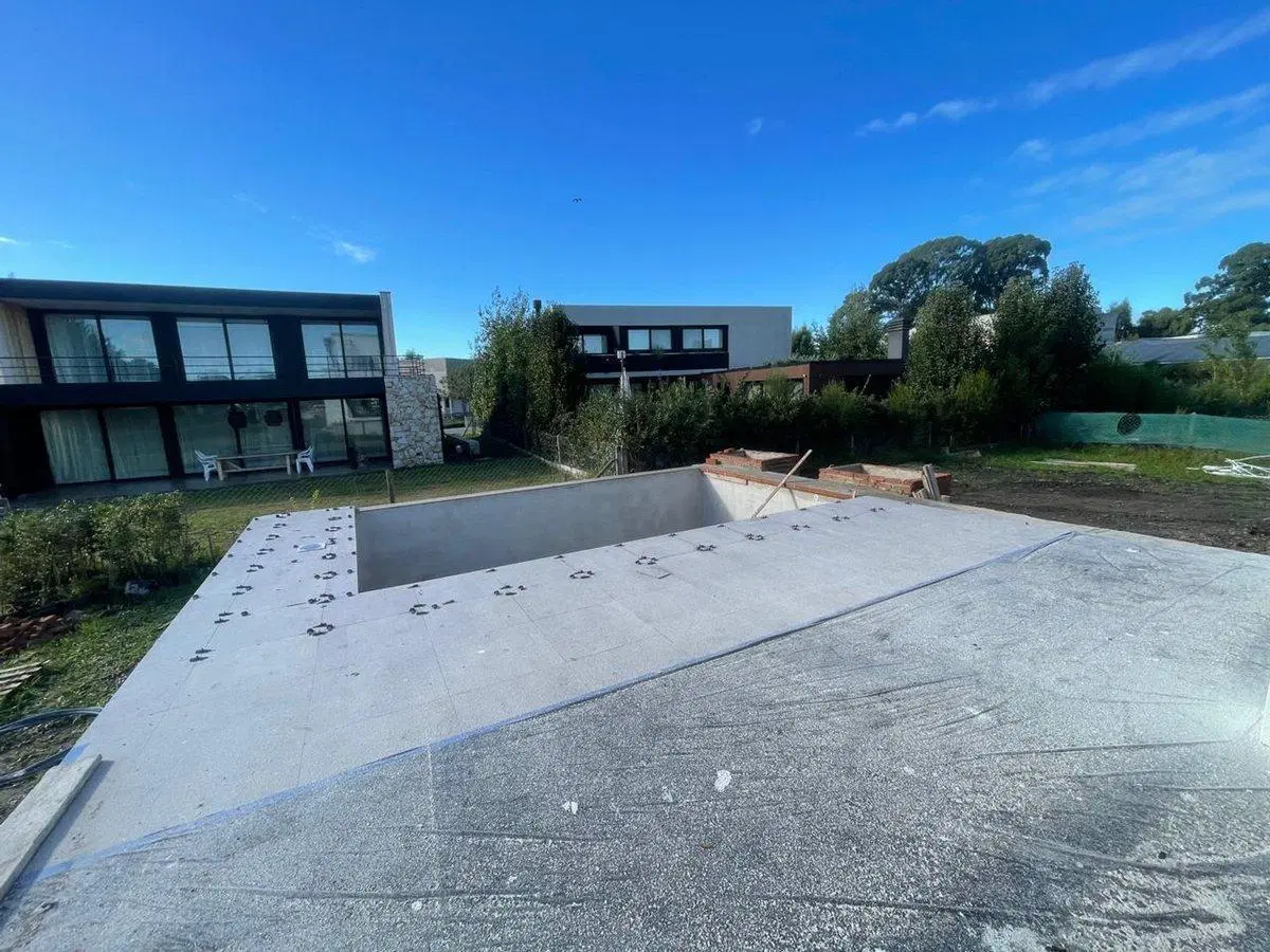 VENTA CASA 5 AMBIENTES A ESTRENAR RUMENCO JOVEN 5