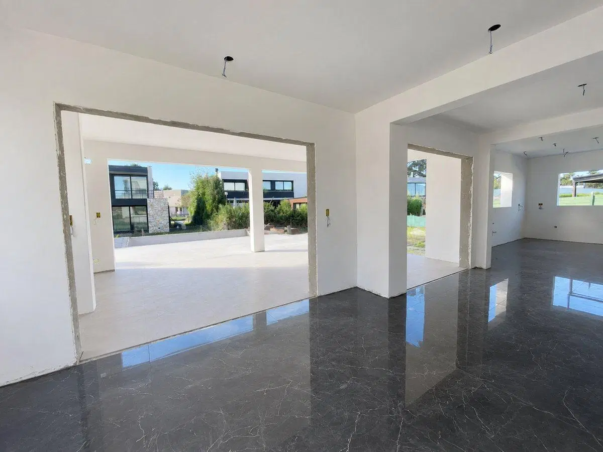VENTA CASA 5 AMBIENTES A ESTRENAR RUMENCO JOVEN 4