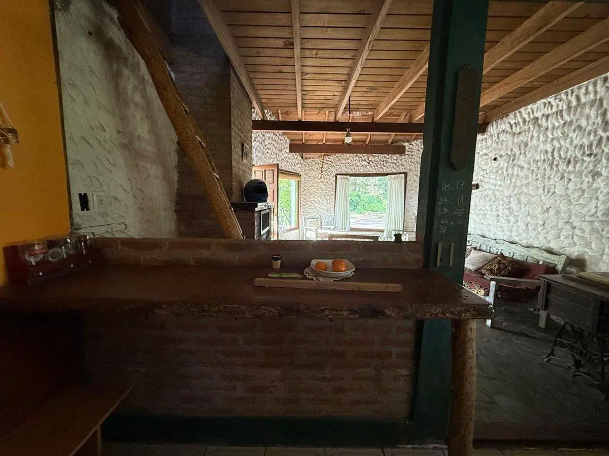 Venta casa 5 amb, garaje, quincho, parque y depto. 4
