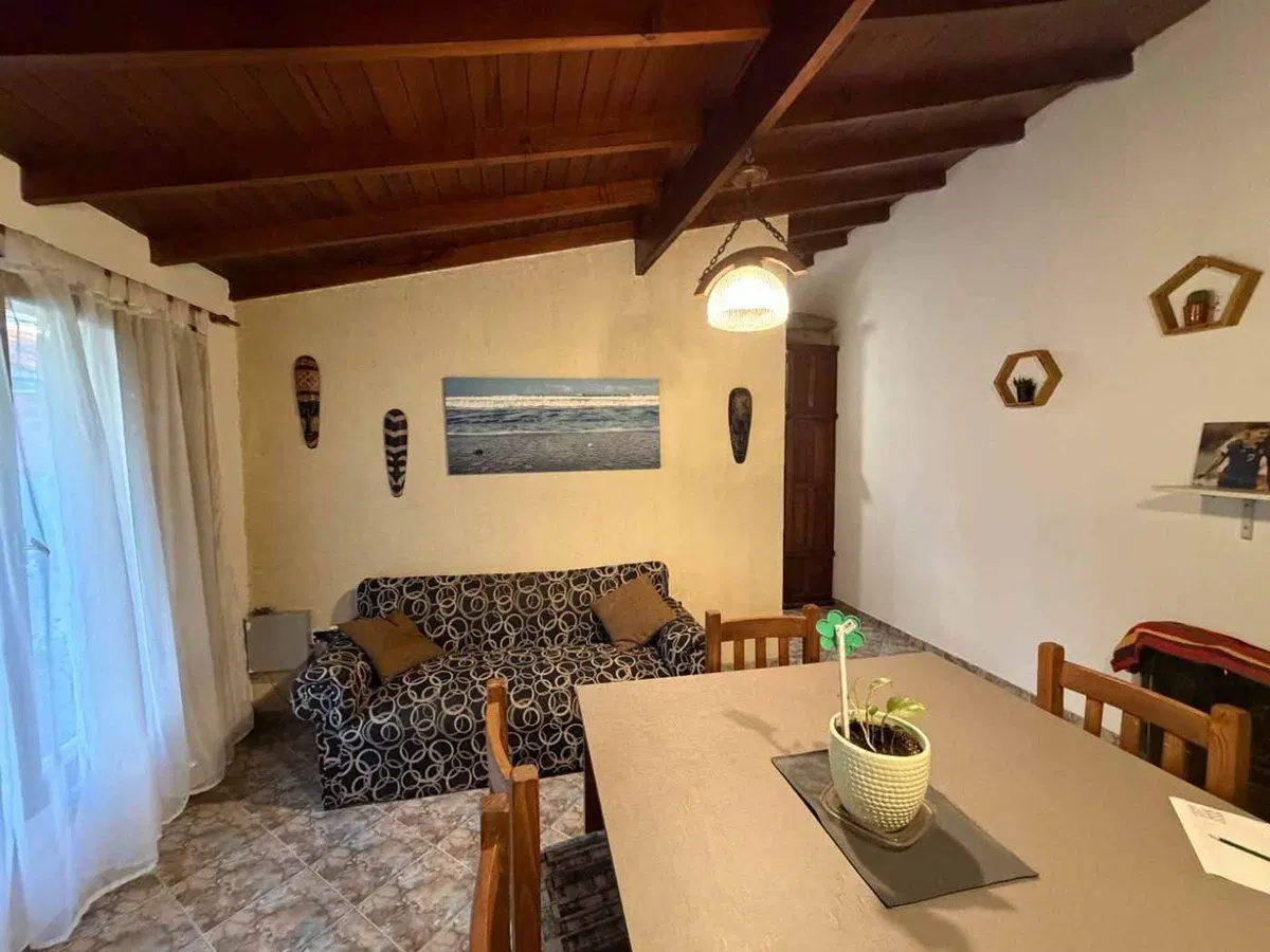 VENTA CASA 3 AMBIENTES PATIO Y COCHERA P. MOGOTES 8