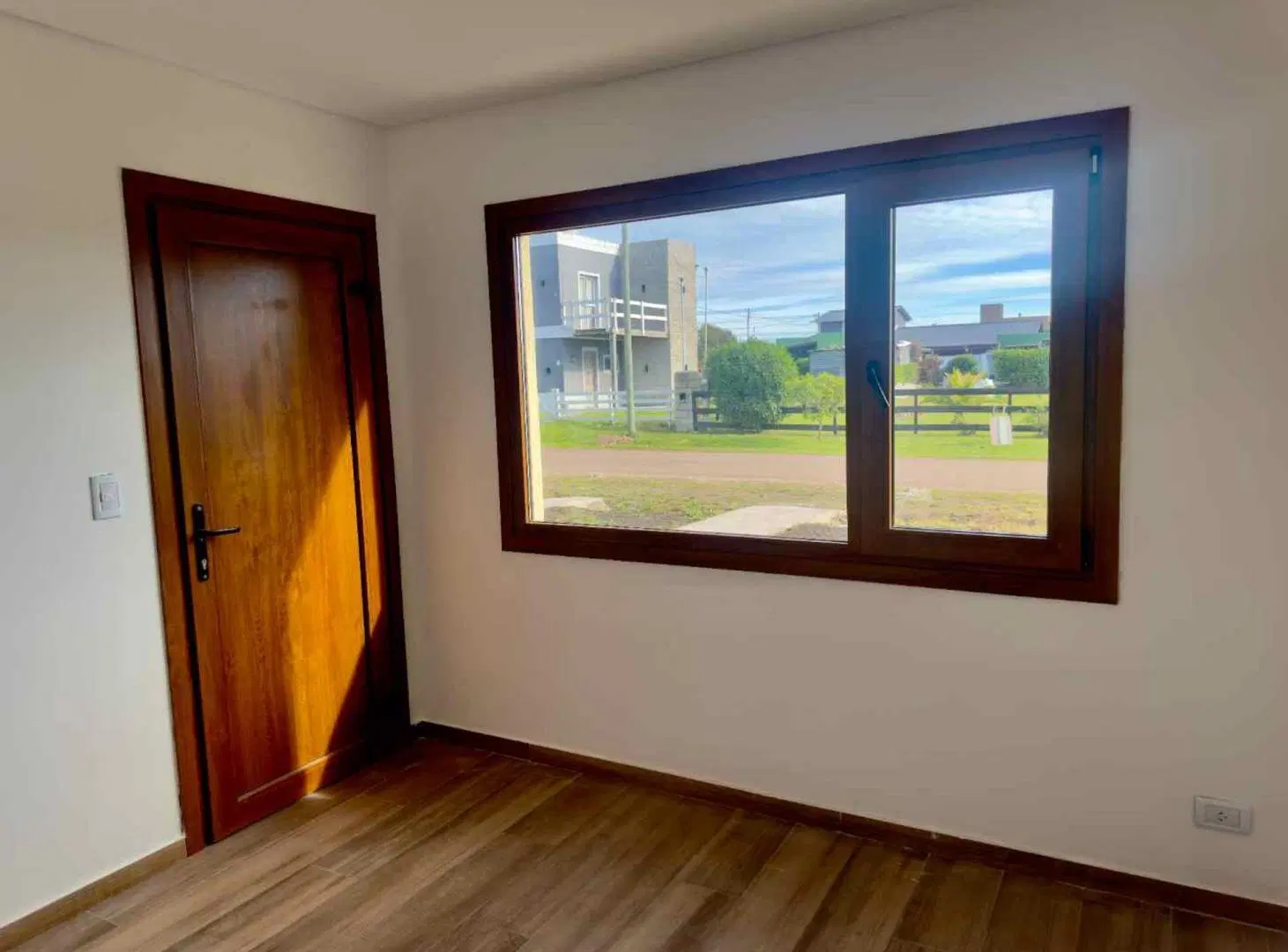 VENTA CASA 5AMB + OFIC QUINCHO PARQUE B. ATLANTIDA 4