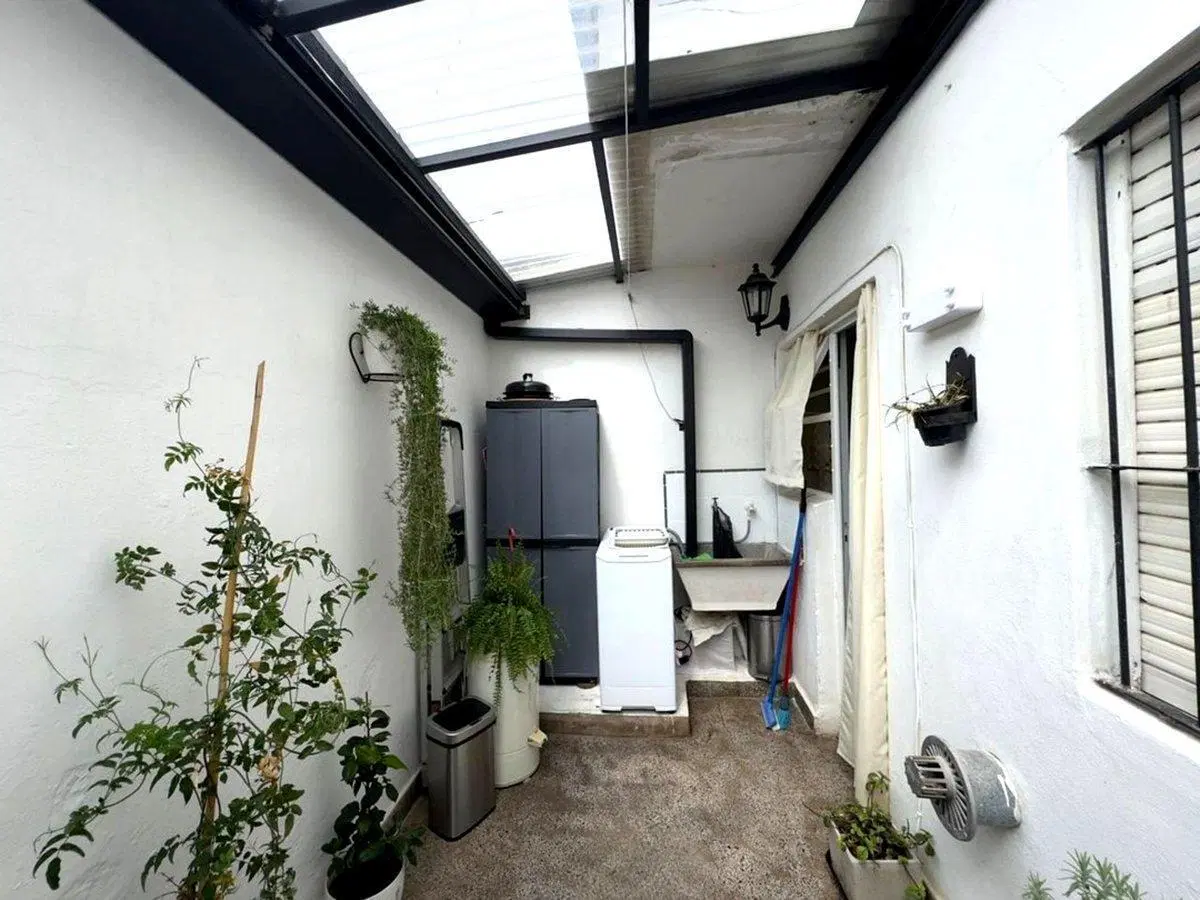 VENTA PH con patio propio y sin expensas 5