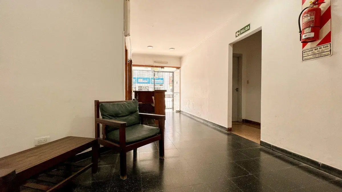 VENTA HOTEL 19 HABITACIONES CENTRO A RECICLAR 2