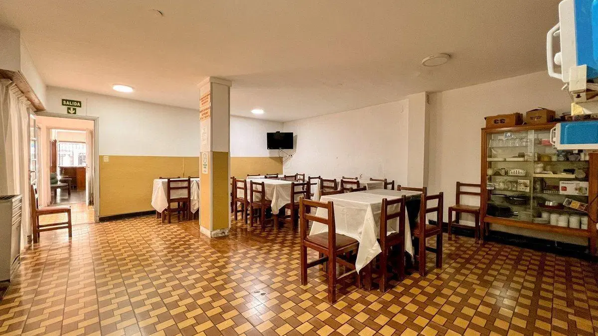 VENTA HOTEL 19 HABITACIONES CENTRO A RECICLAR 5