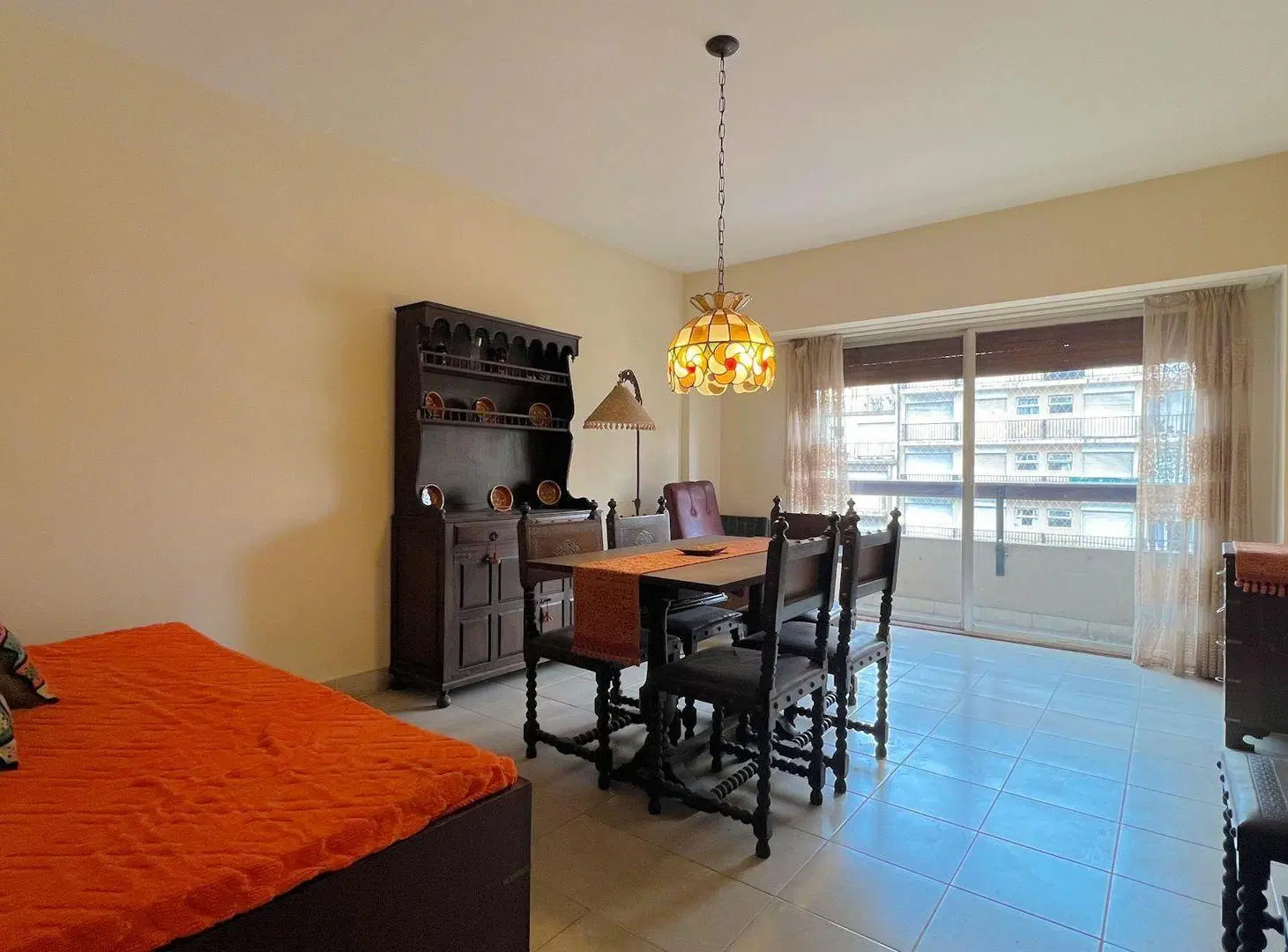 VENTA DEPTO 2 AMB FRENTE CON BALCON Y COCHERA 3