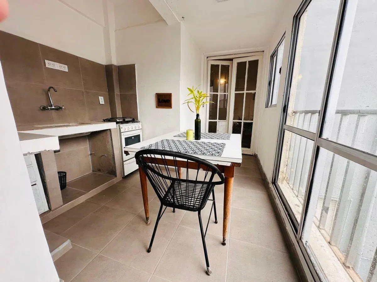 VENTA DEPTO 2 AMB C/ DEPENDENCIA AL FRENTE 4