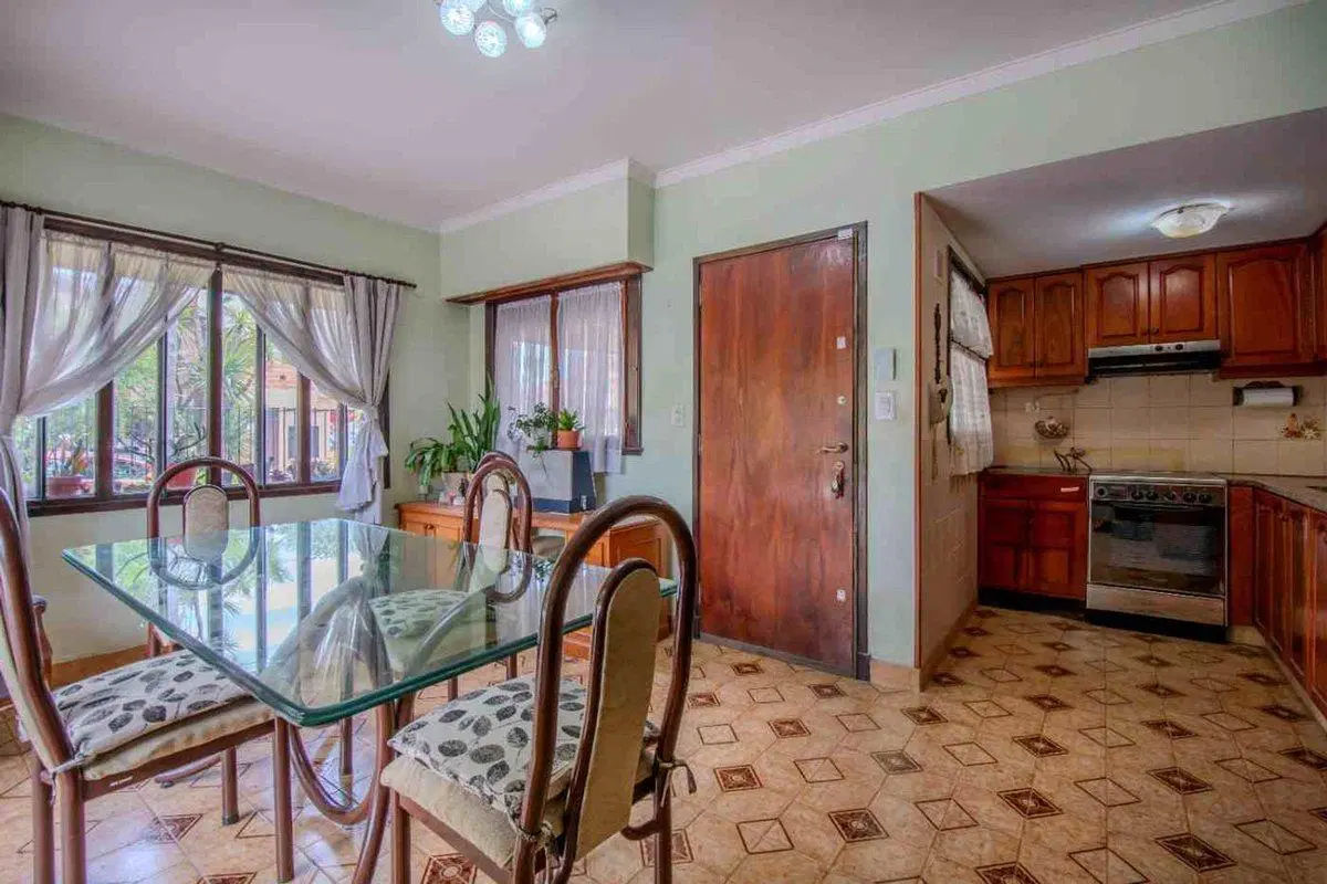 VENTA CASA 3 AMBIENTES DEPENDENCIA PARQUE LURO 5