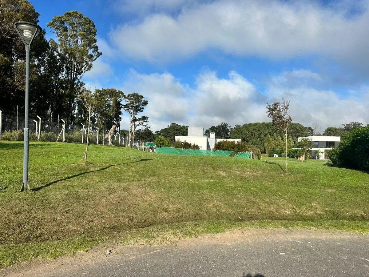 VENTA LOTE 600 MTS2 RUMENCO JOVEN BARRIO PRIVADO 8