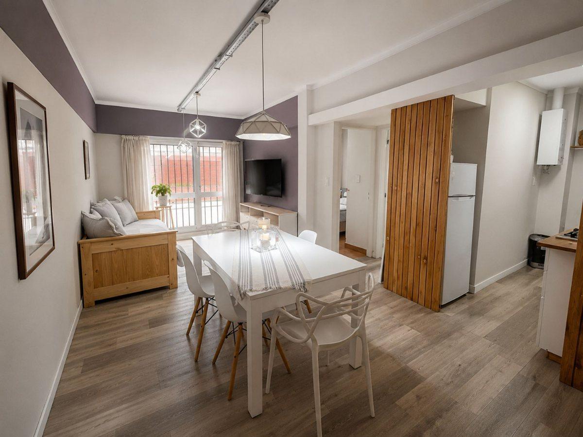 Foto de VENTA DEPARTAMENTO DOS AMBIENTES PATIO Y COCHERA, imagen 1