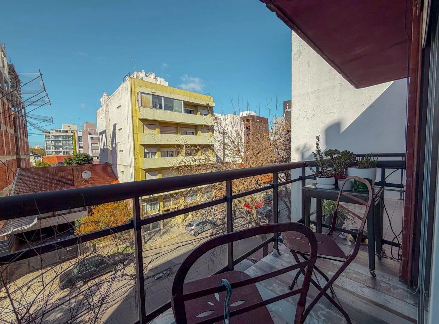 VENTA DEPARTAMENTO 2 AMBIENTES CON COCHERA CHAUVIN 3