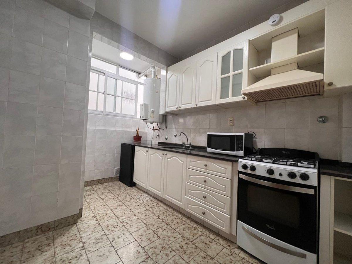 Foto de Venta Amplio 3 Ambientes con Dependencia y 2 Baños, imagen 2
