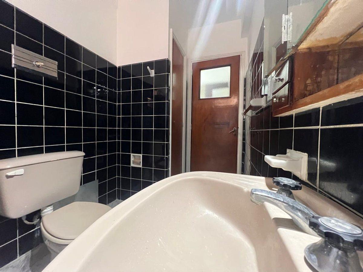 Foto de Venta Amplio 3 Ambientes con Dependencia y 2 Baños, imagen 4