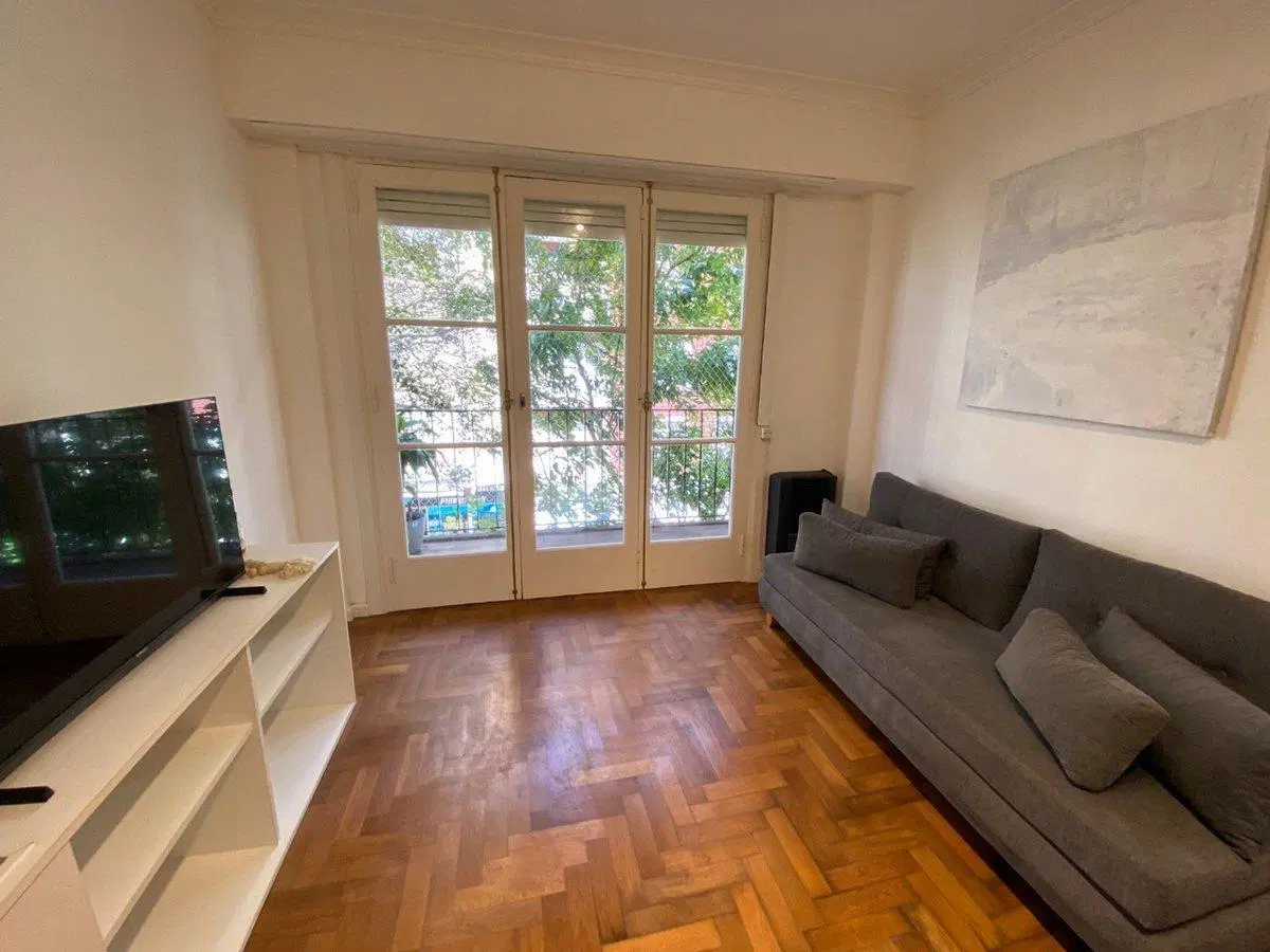 Venta Depto 3 amb Reciclado c/balcon en Pza Colon 8