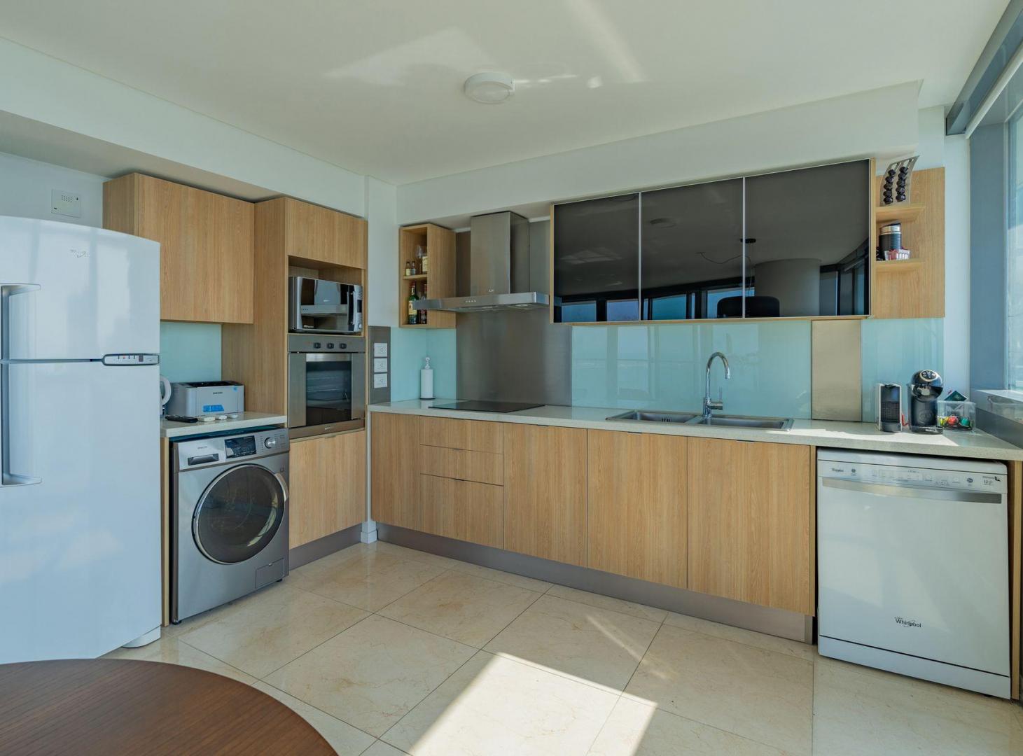 Foto de VENTA DEPARTAMENTO 3 AMBIENTE LUJOSO FRENTE AL MAR, imagen 3