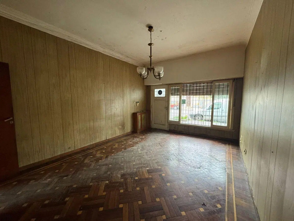 VENTA CASA 4 AMB CON PARQUE A RECICLAR SAN JOSE 5