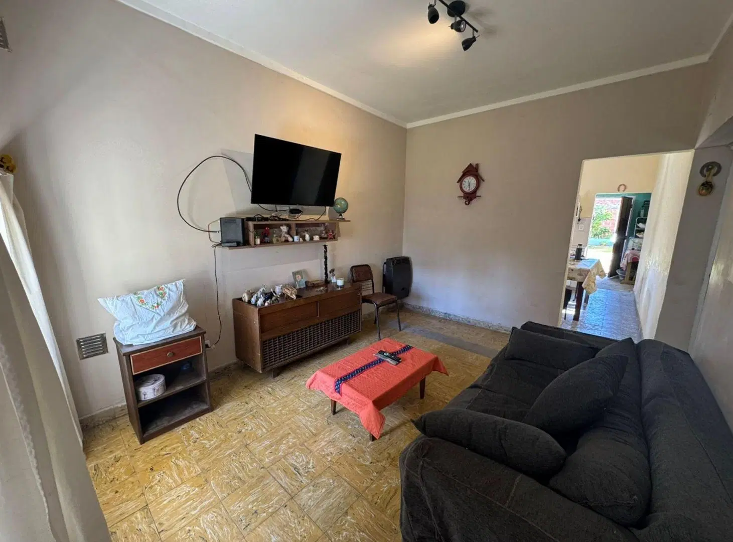 VENTA CASA 3 AMB CON PATIO Y COCHERA 1