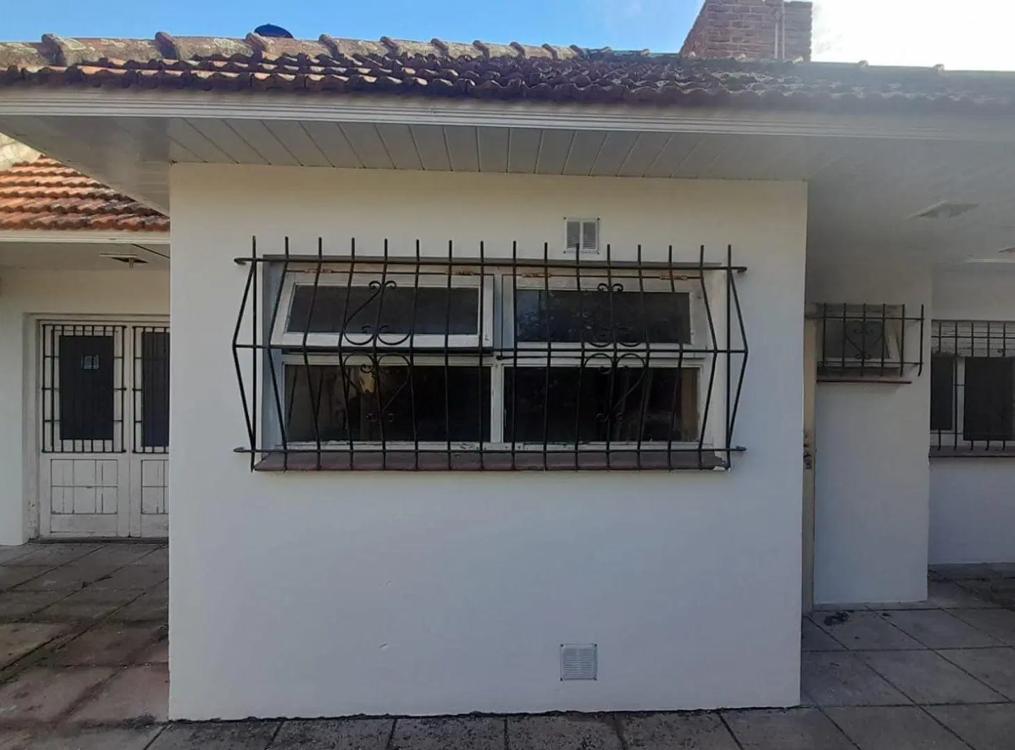 CASA EN VENTA 4 AMBIENTES MOGOTES APTO CREDITO 4