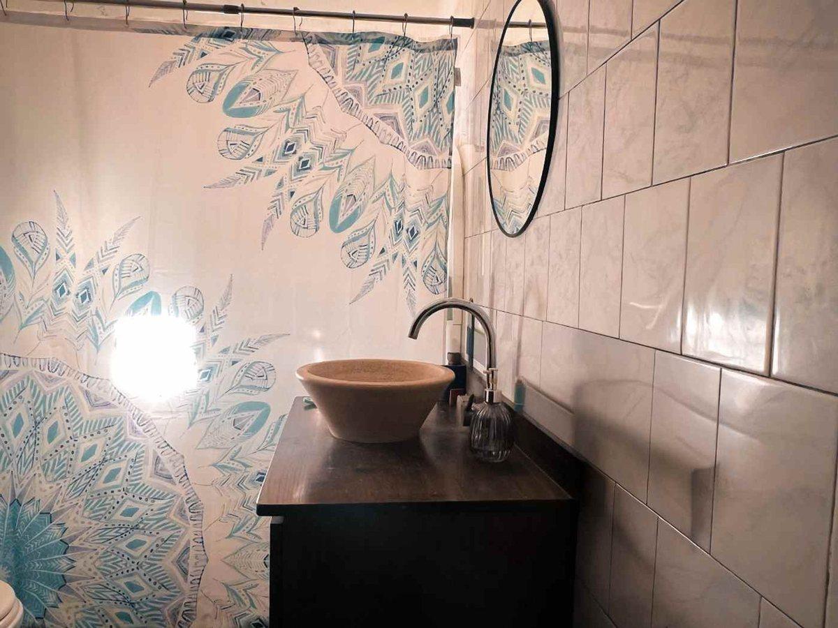 Foto de Venta Casa 3 amb. con parque de 3.000 m² y quincho, imagen 2