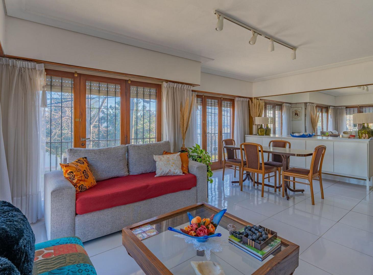 Foto de Venta PH 3 ambientes cochera quincho Sarmiento, imagen 5
