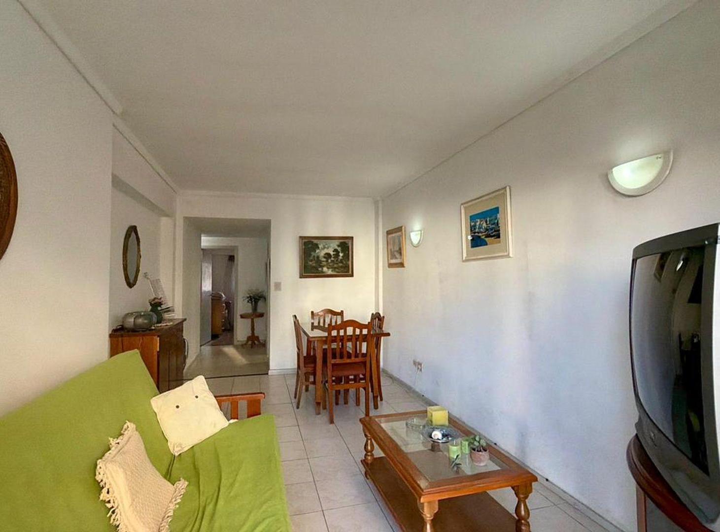 Foto de VENTA DPTO 2 AMB C/DPCIA COCHERA FRENTE ALDREY, imagen 4