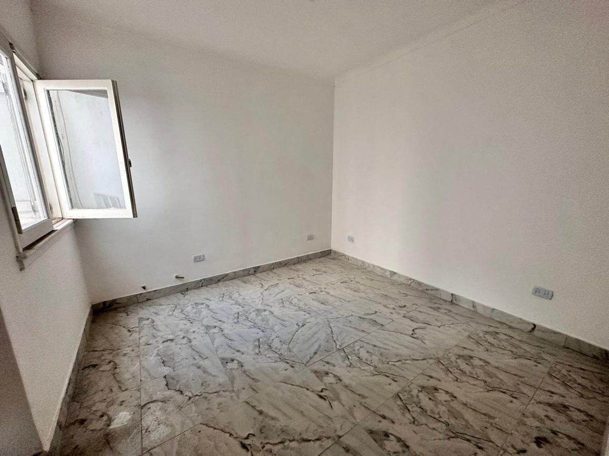 Foto de VENTA 2 AMBIENTES POR ESCALERA EN POMPEYA, imagen 1