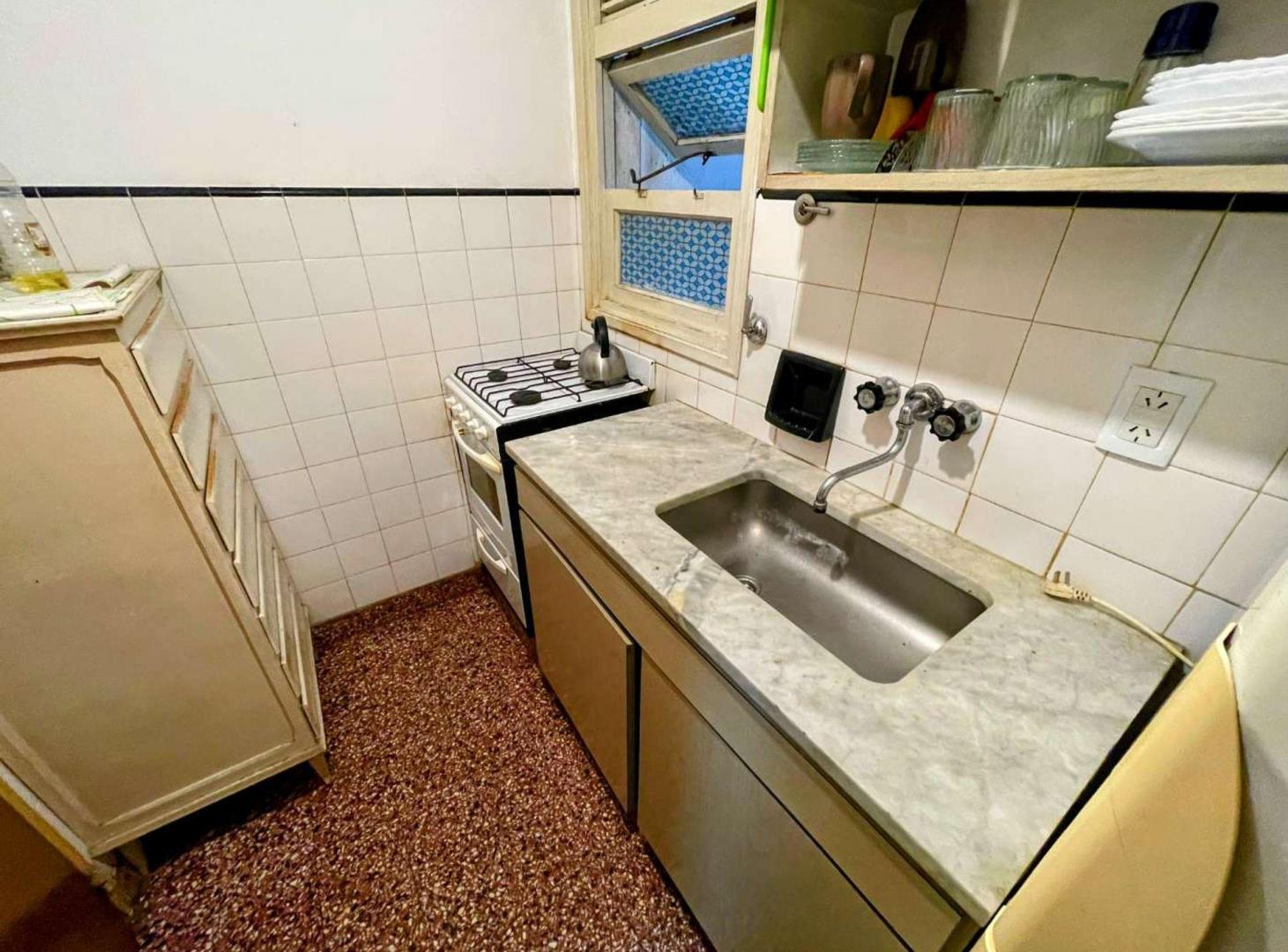 Foto de VENTA DEPARTAMENTO 2 AMBIENTES LATERAL TORREON, imagen 5