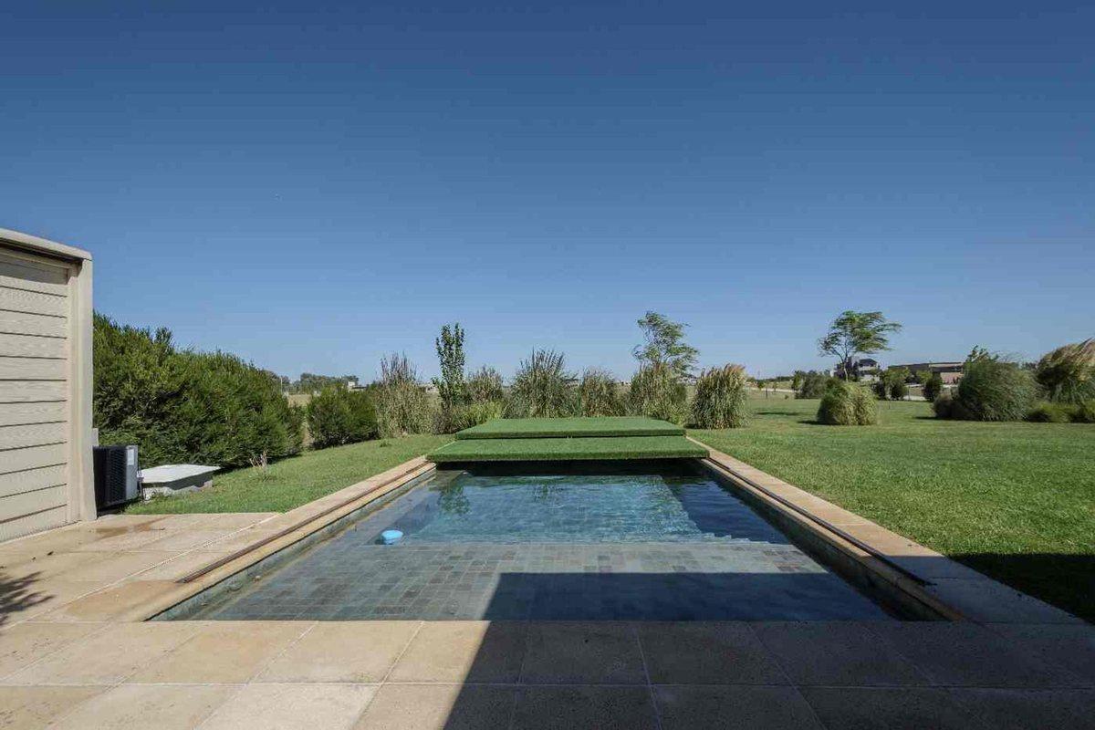 Foto de ALQUILER CASA 4 AMB CON PILETA BARRIO LA CERCANÍA, imagen 5